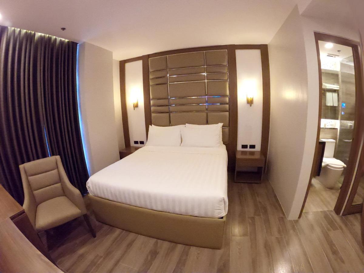 El Vistra Hotel 安吉利斯 外观 照片