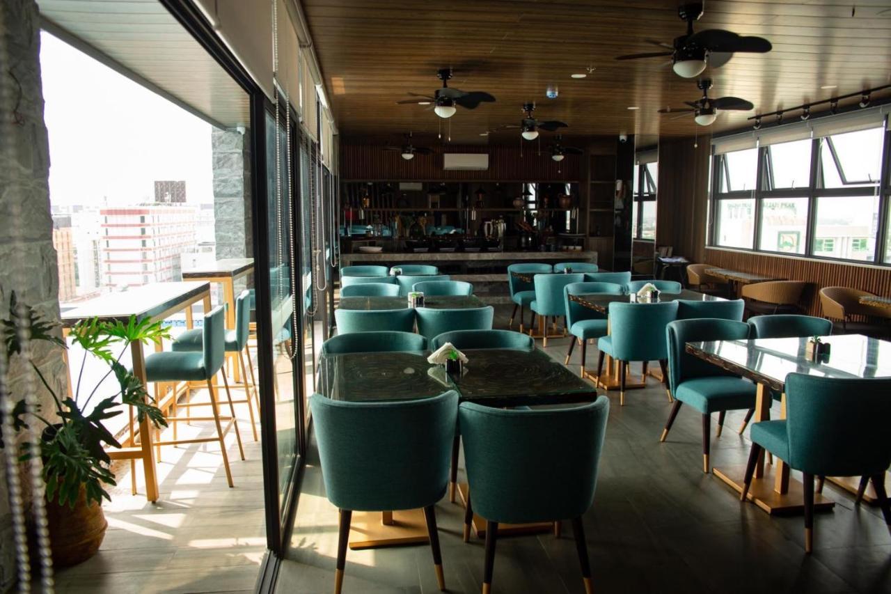 El Vistra Hotel 安吉利斯 外观 照片
