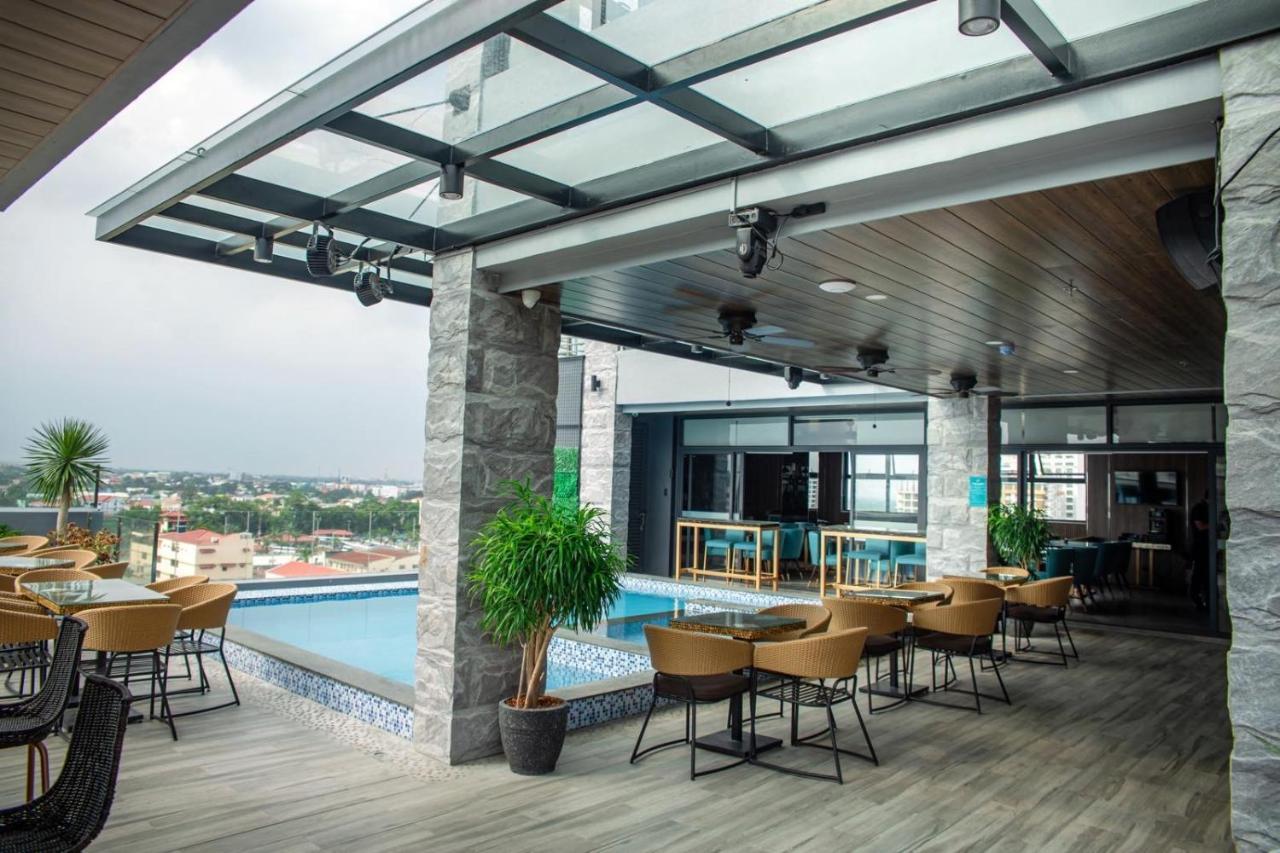 El Vistra Hotel 安吉利斯 外观 照片