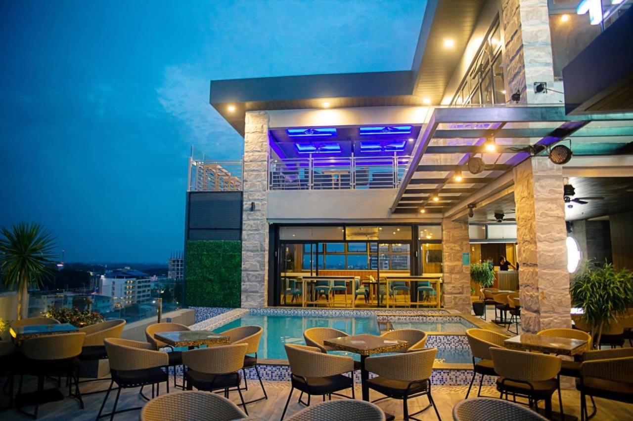 El Vistra Hotel 安吉利斯 外观 照片