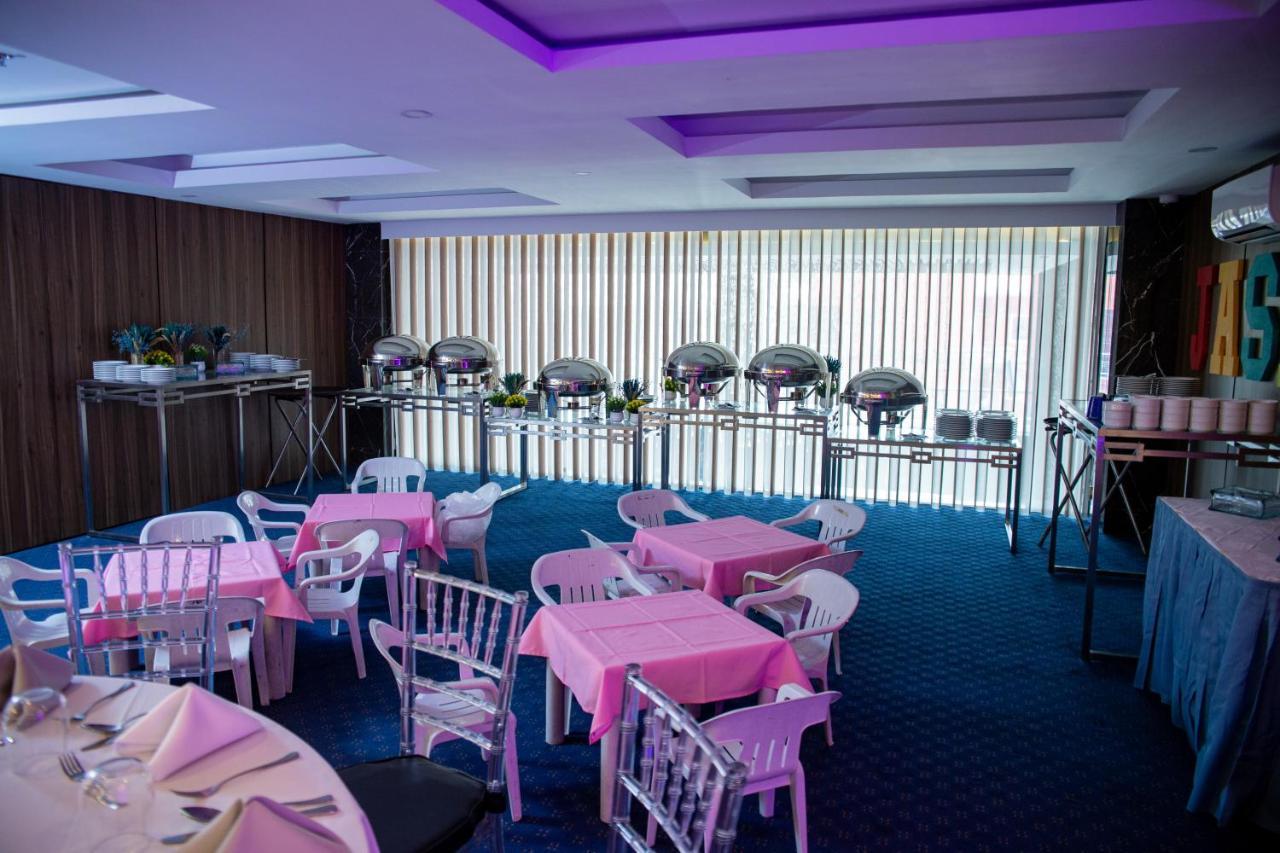 El Vistra Hotel 安吉利斯 外观 照片