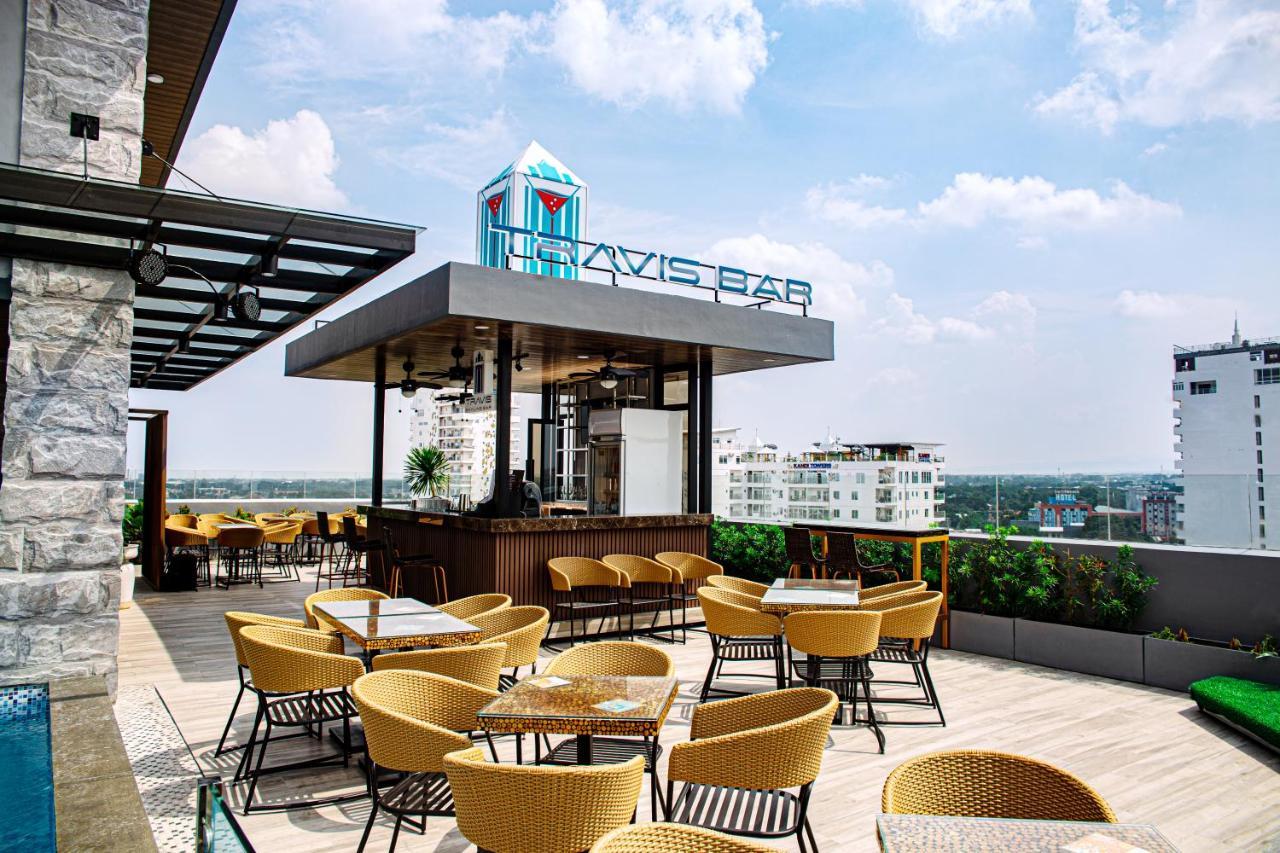 El Vistra Hotel 安吉利斯 外观 照片