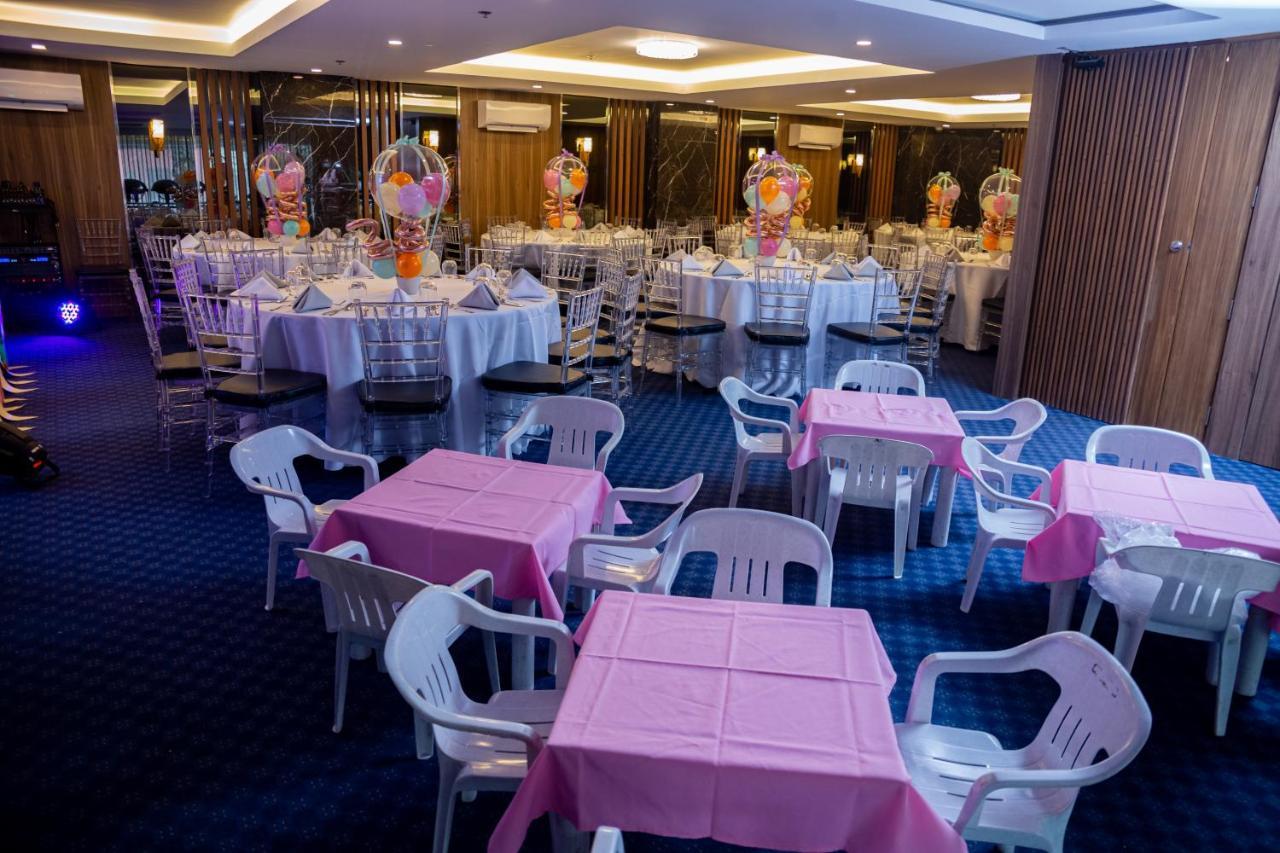 El Vistra Hotel 安吉利斯 外观 照片